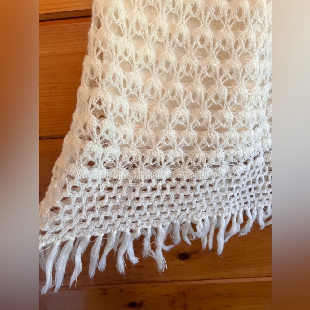 NWT Cute XS American Eagle Crochet Roubd Neck Midi Short Sleeve Off White Dress - Picture 2 of 6